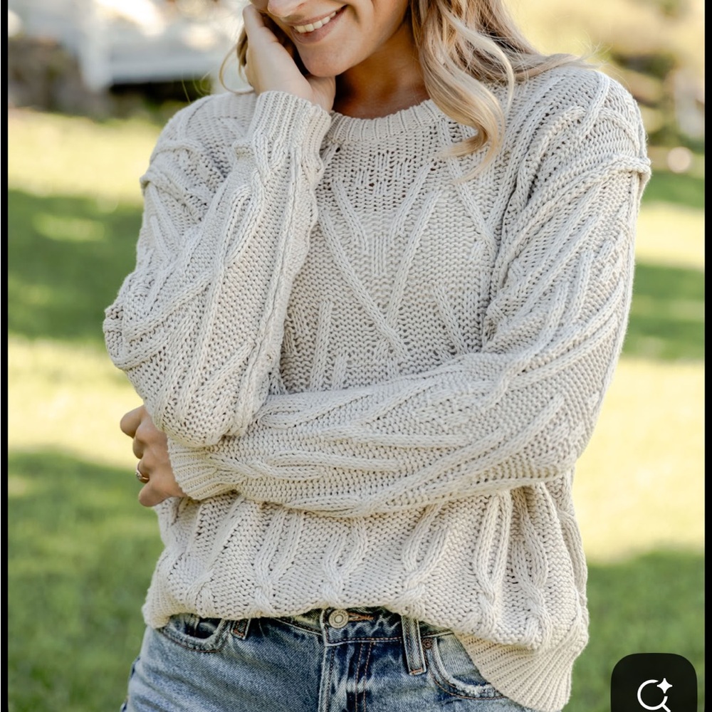 Neuflora Cozy Knit Sweater - Picture 5 of 5
